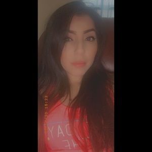 Meet your Posher, Felisha jo